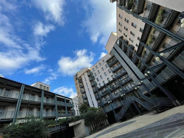 appartamento in vendita a Milano in zona Porta Nuova