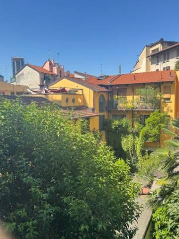 appartamento in vendita a Milano in zona Isola