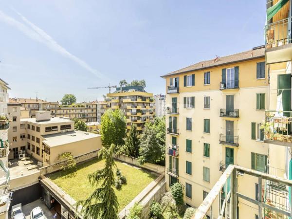 appartamento in vendita a Milano in zona Segnano