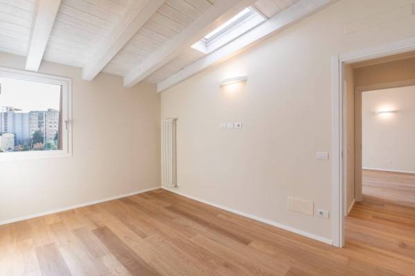 appartamento in vendita a Milano in zona Ghisallo