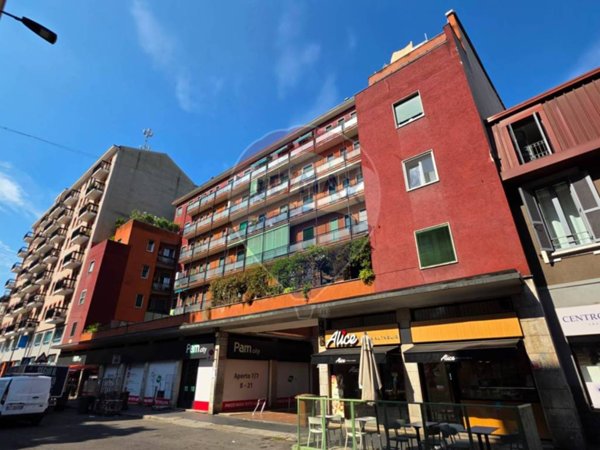appartamento in vendita a Milano in zona Dergano
