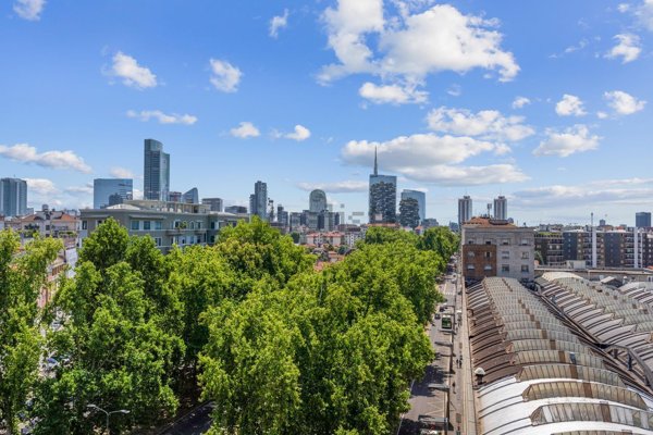 appartamento in vendita a Milano in zona Isola