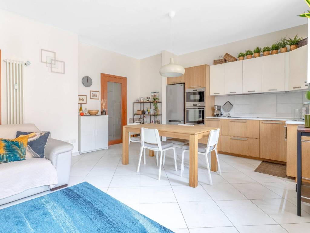 appartamento in vendita a Milano in zona Città Studi