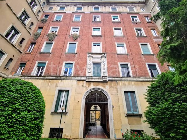 appartamento in vendita a Milano in zona Porta Ticinese