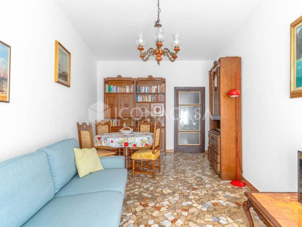 appartamento in vendita a Milano in zona Porta Vittoria