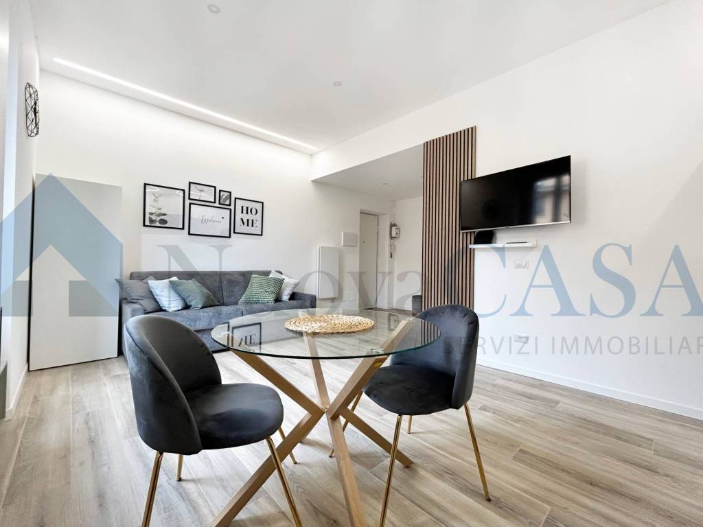 appartamento in vendita a Milano in zona Porta Genova