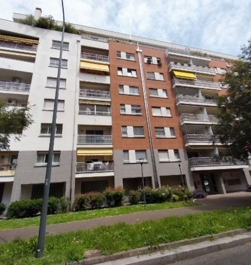 appartamento in vendita a Milano in zona Quarto Oggiaro