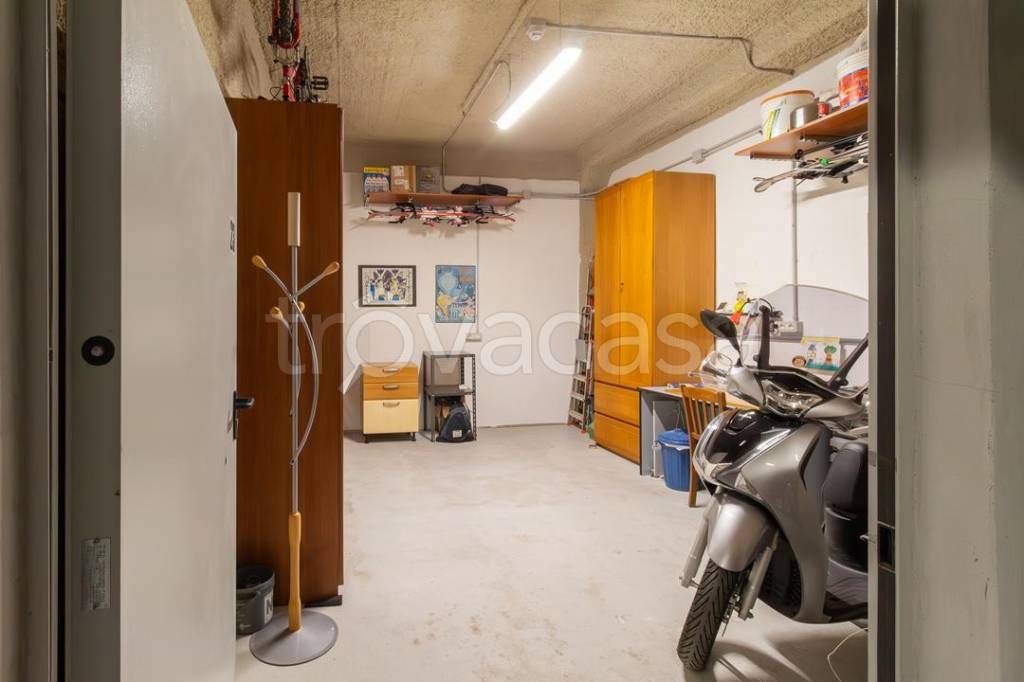 locale di sgombero in vendita a Milano in zona Feltre
