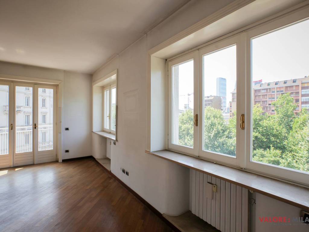 appartamento in vendita a Milano in zona Sempione