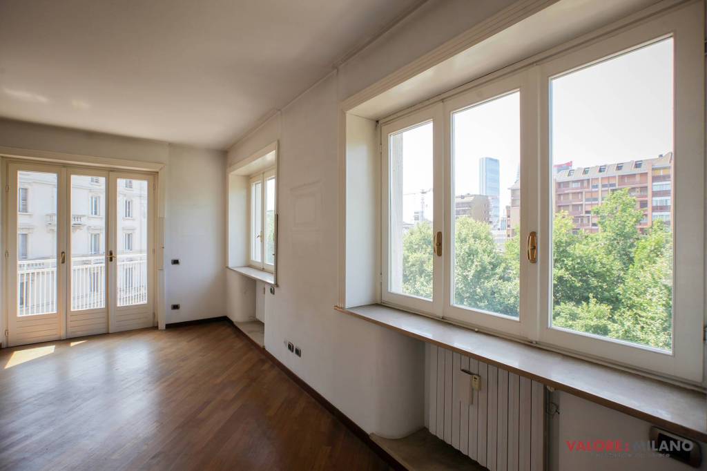 appartamento in vendita a Milano in zona Sempione