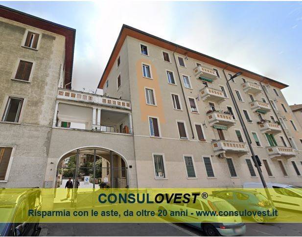 appartamento in vendita a Milano in zona Villapizzone