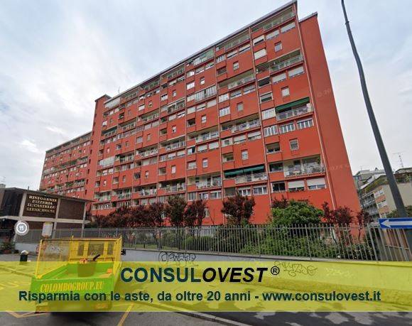 appartamento in vendita a Milano in zona Forlanini