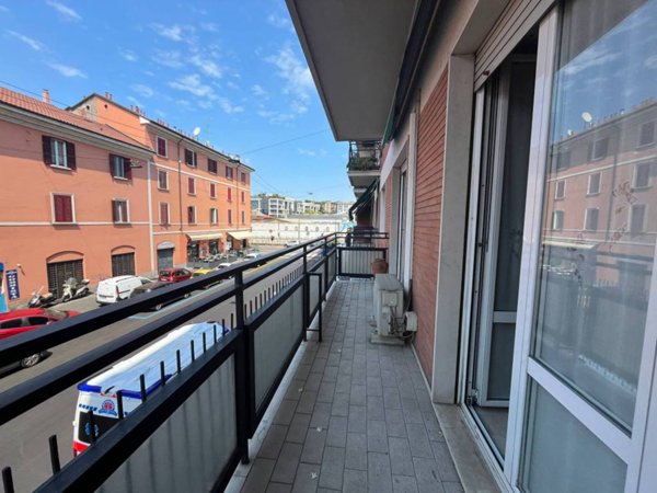 appartamento in vendita a Milano in zona Porta Genova