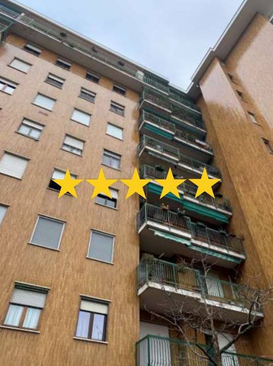 appartamento in vendita a Milano in zona Lorenteggio