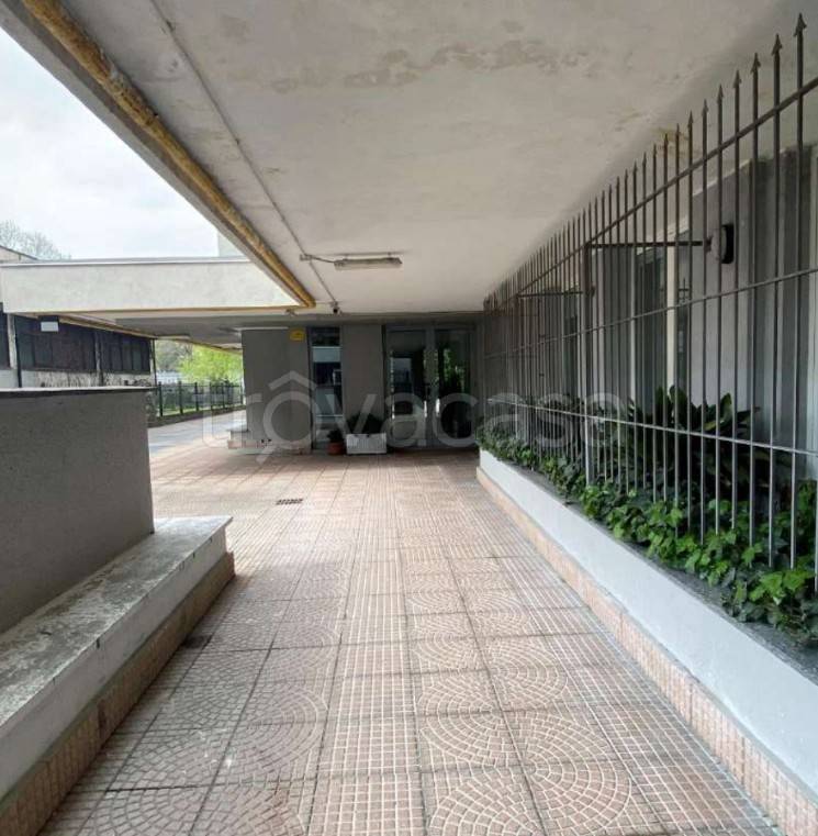 appartamento in vendita a Milano in zona Gratosoglio