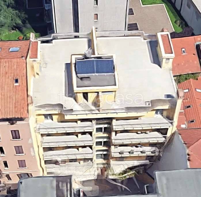 appartamento in vendita a Milano in zona Porta Romana