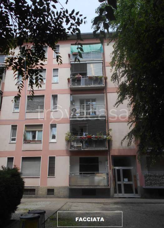 appartamento in vendita a Milano in zona Piazzale Lodi