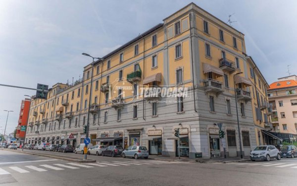 appartamento in vendita a Milano in zona Segnano