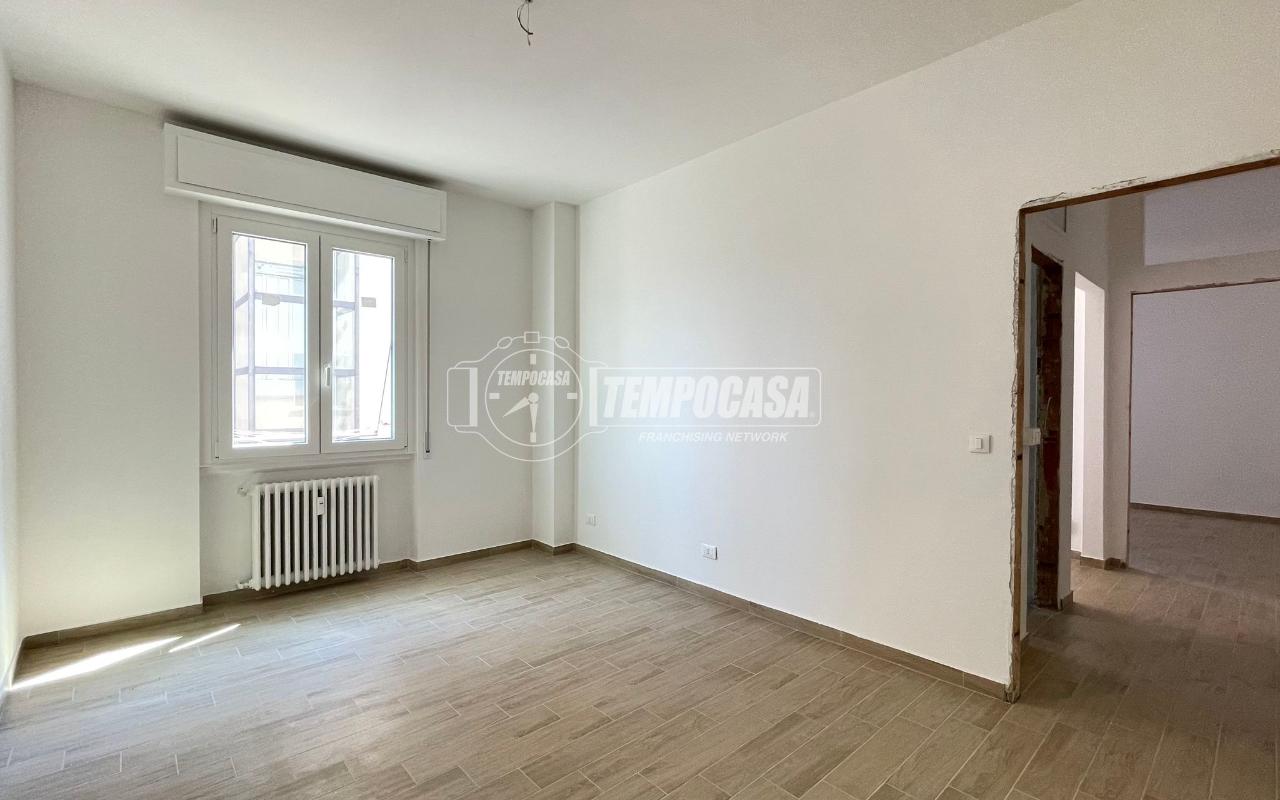 appartamento in vendita a Milano in zona Lambrate