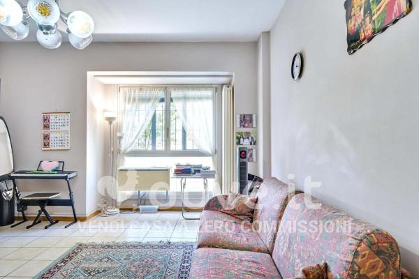 appartamento in vendita a Milano in zona Gallaratese