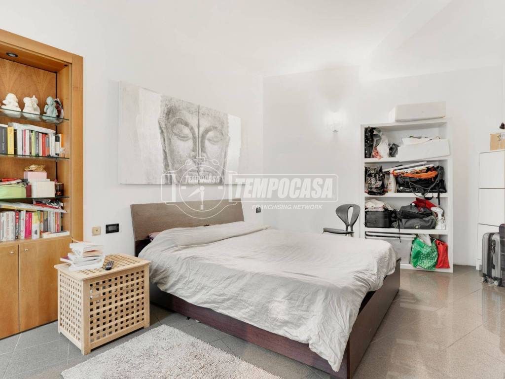 appartamento in vendita a Milano in zona XXII Marzo