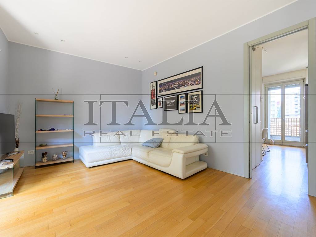 appartamento in vendita a Milano in zona Centro Direzionale