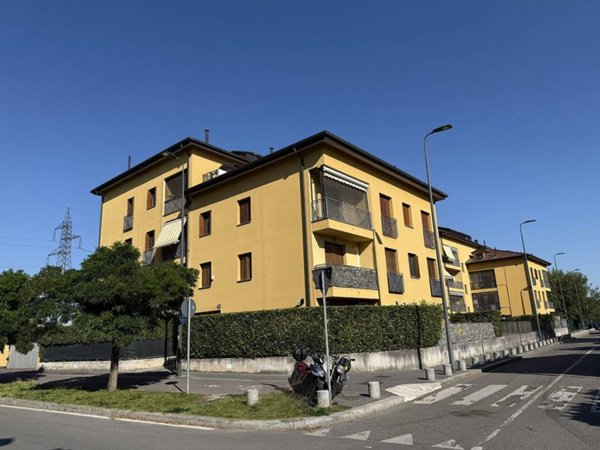 appartamento in vendita a Milano in zona Vigentino
