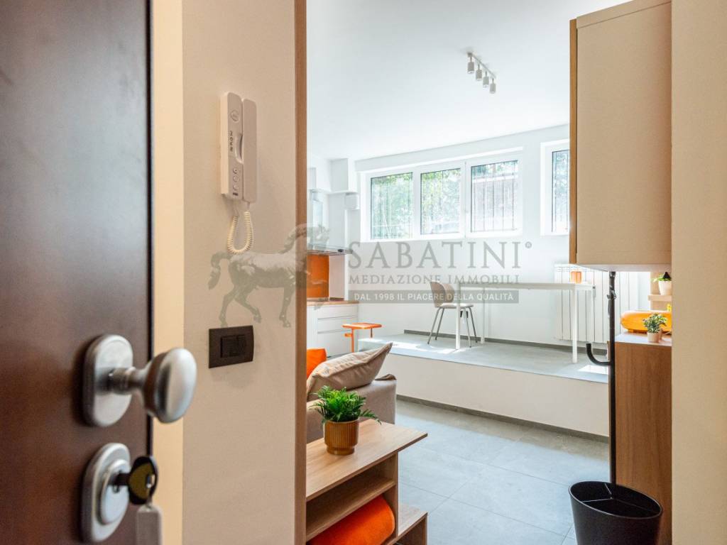 appartamento in vendita a Milano in zona Dergano