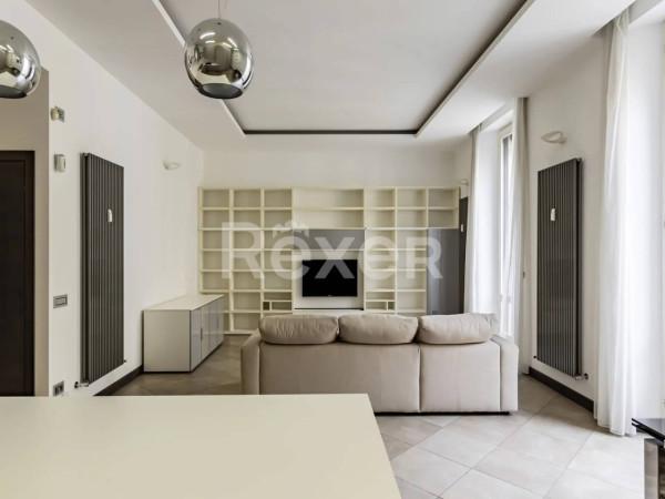 appartamento in vendita a Milano in zona Sant'Ambrogio