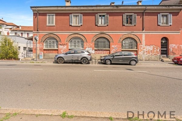 appartamento in vendita a Milano in zona Stadera