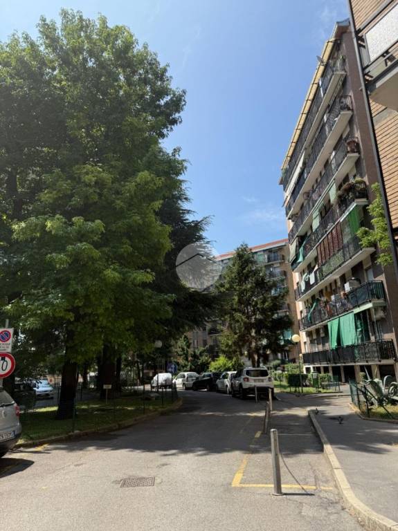 appartamento in vendita a Milano in zona Corvetto