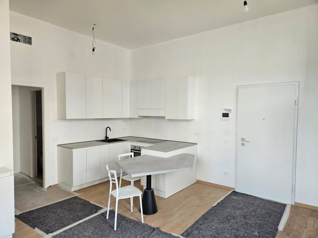appartamento in vendita a Milano in zona Baggio