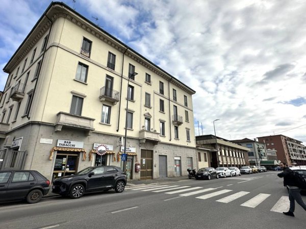 appartamento in vendita a Milano in zona Gorla