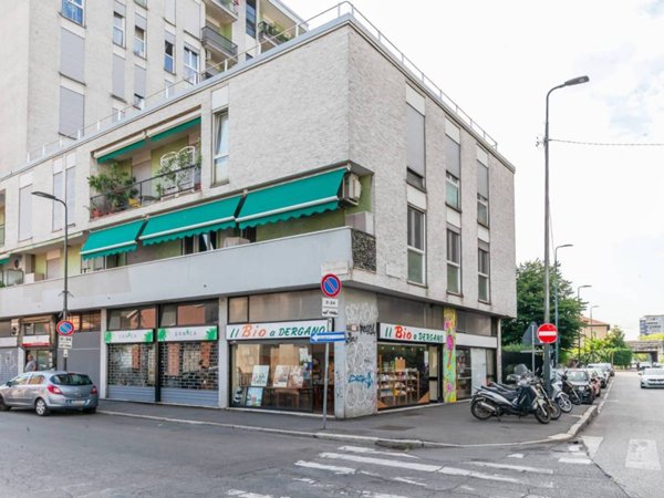 negozio in vendita a Milano in zona Affori
