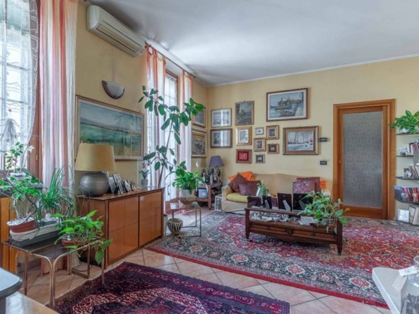 appartamento in vendita a Milano in zona Morivione