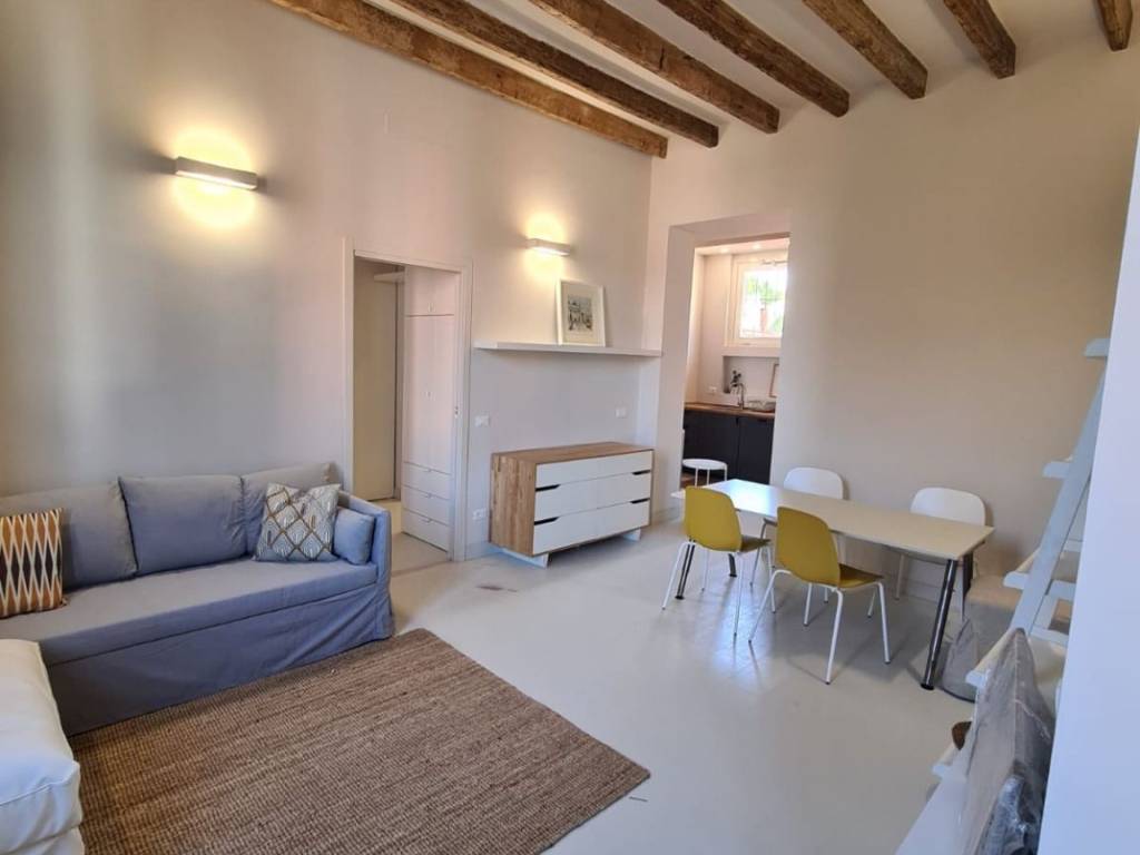 appartamento in vendita a Milano in zona Isola