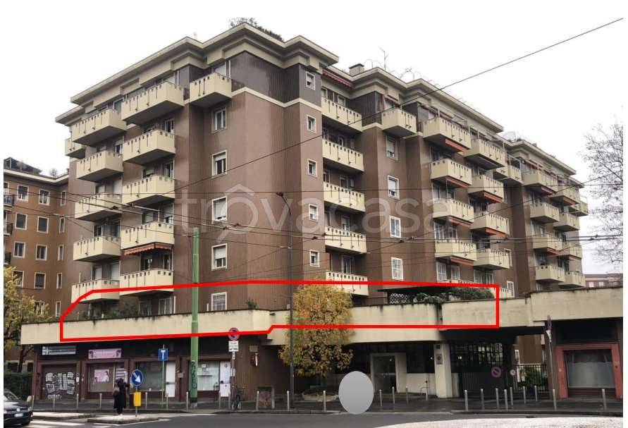 appartamento in vendita a Milano in zona Piazzale Lodi