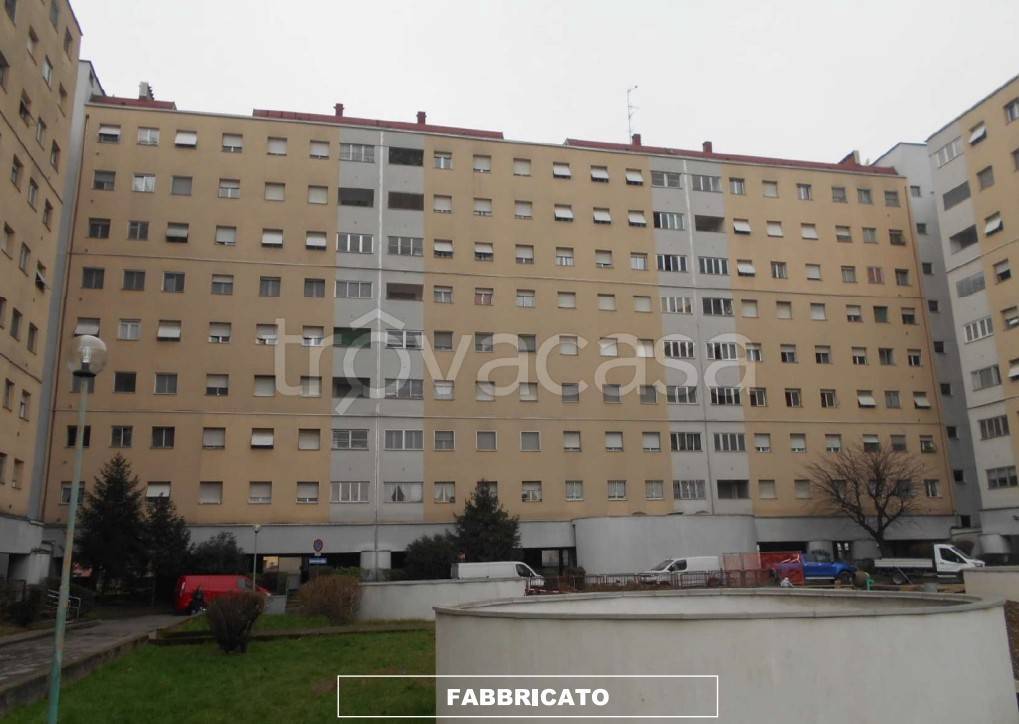 appartamento in vendita a Milano in zona Quarto Cagnino