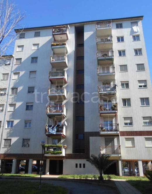 appartamento in vendita a Milano in zona Piazzale Lodi