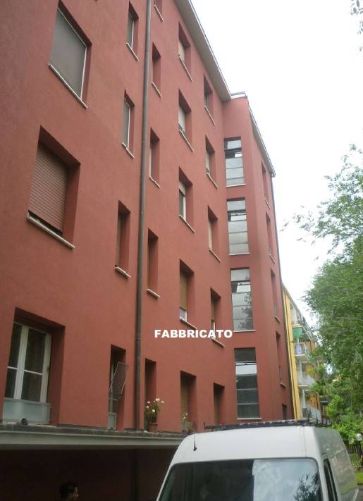 appartamento in vendita a Milano in zona Piazzale Lodi