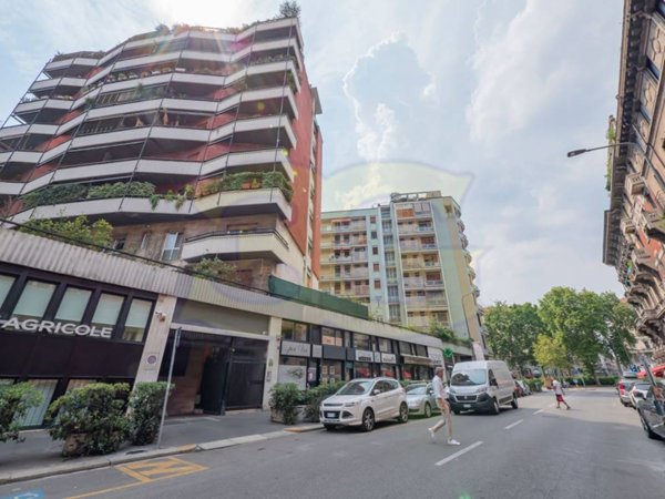 appartamento in vendita a Milano in zona Città Studi