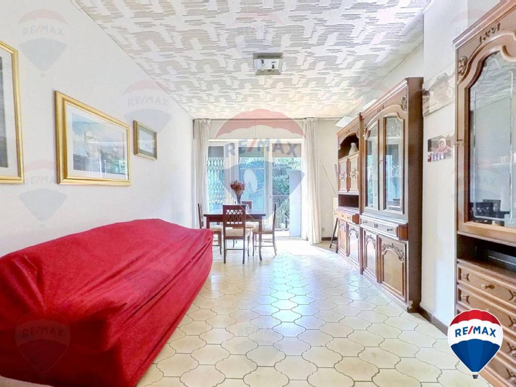 appartamento in vendita a Milano in zona Gallaratese