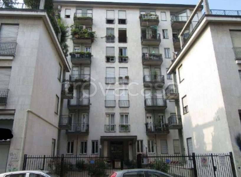 appartamento in vendita a Milano in zona Isola