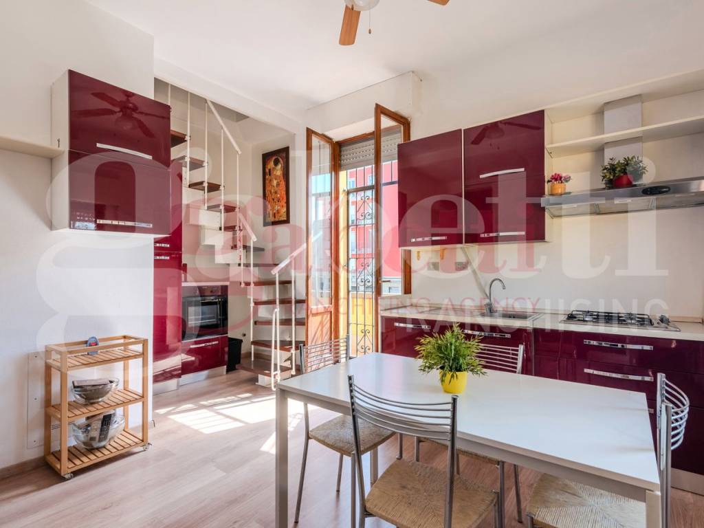 appartamento in vendita a Milano in zona Famagosta