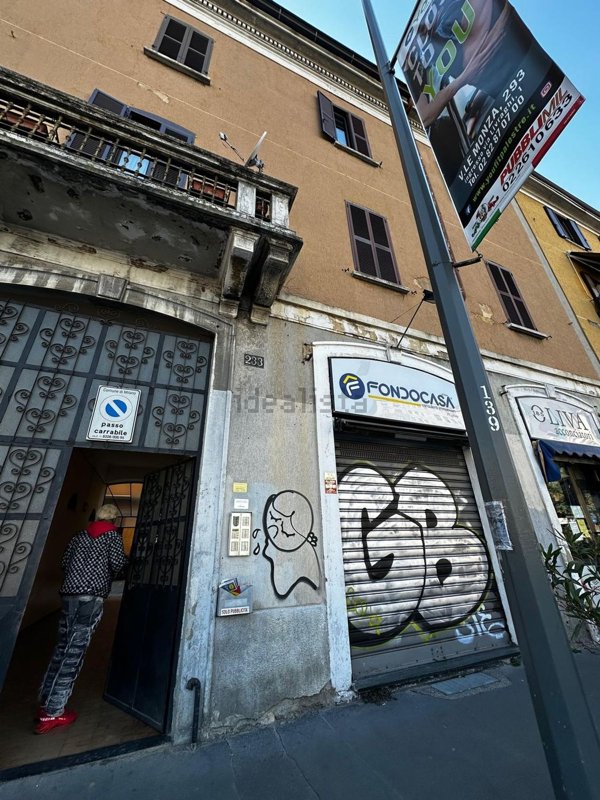 ufficio in vendita a Milano in zona Gorla