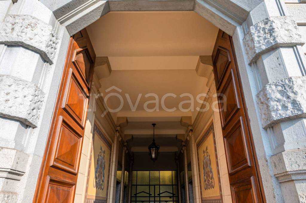 appartamento in vendita a Milano in zona Solari