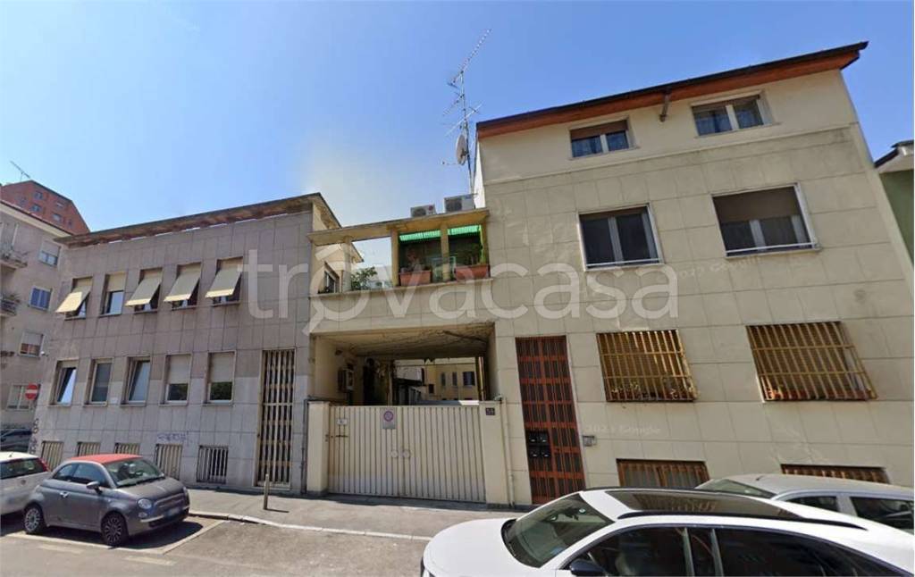 appartamento in vendita a Milano in zona Bovisa