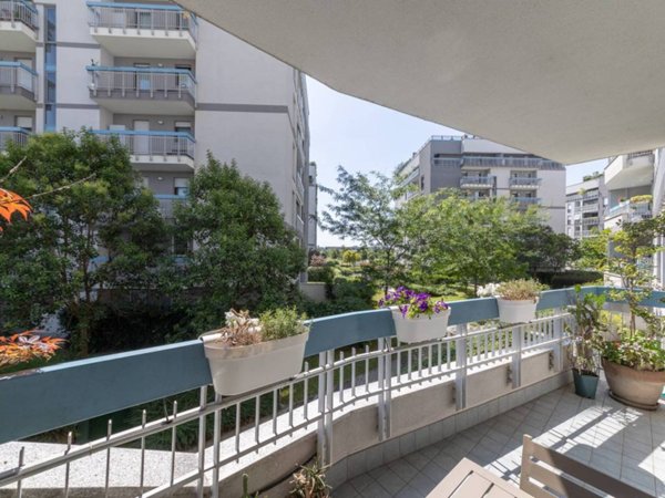 appartamento in vendita a Milano in zona Baggio