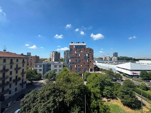 appartamento in vendita a Milano in zona Sempione
