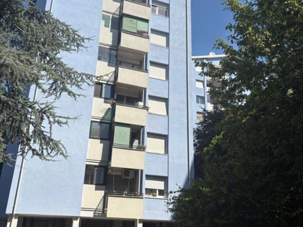 appartamento in vendita a Milano in zona Barona